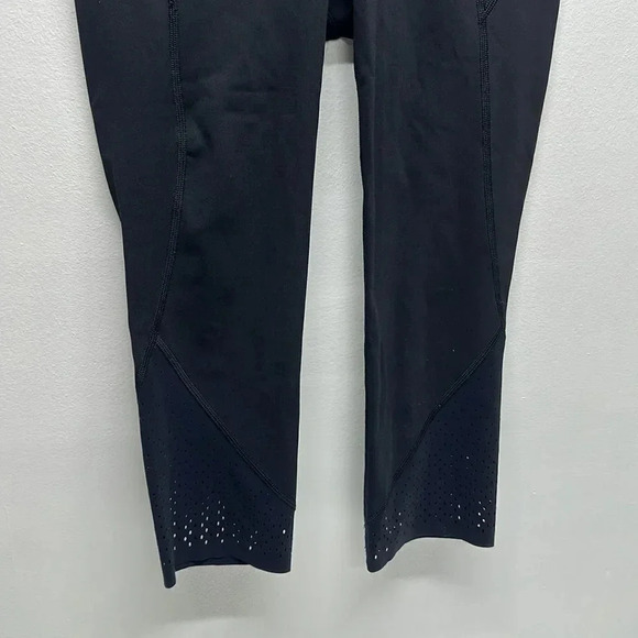Lululemon Anew Cropped Leggings Crop Capris 21" Pants Laser Cut Black Size 6 - Picture 4 of 10